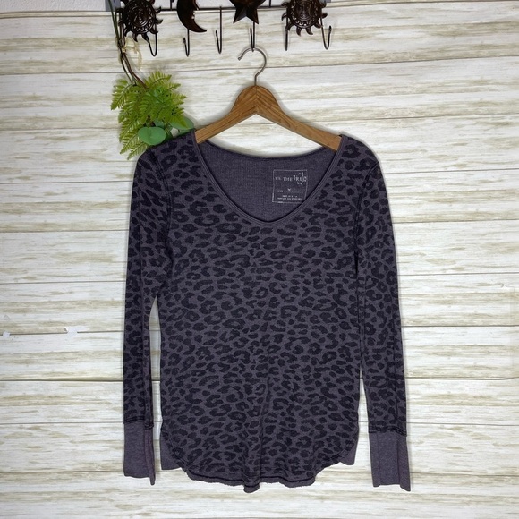 Free People We The Free Black Gray Animal Print Cheetah Print thermal - Picture 1 of 4